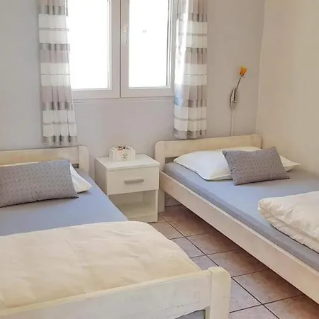 בית הארחה Adriahouse Complex 80m From 4*