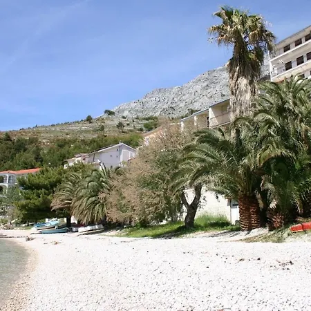 Guest house Adriahouse Complex 80m From Stanici
